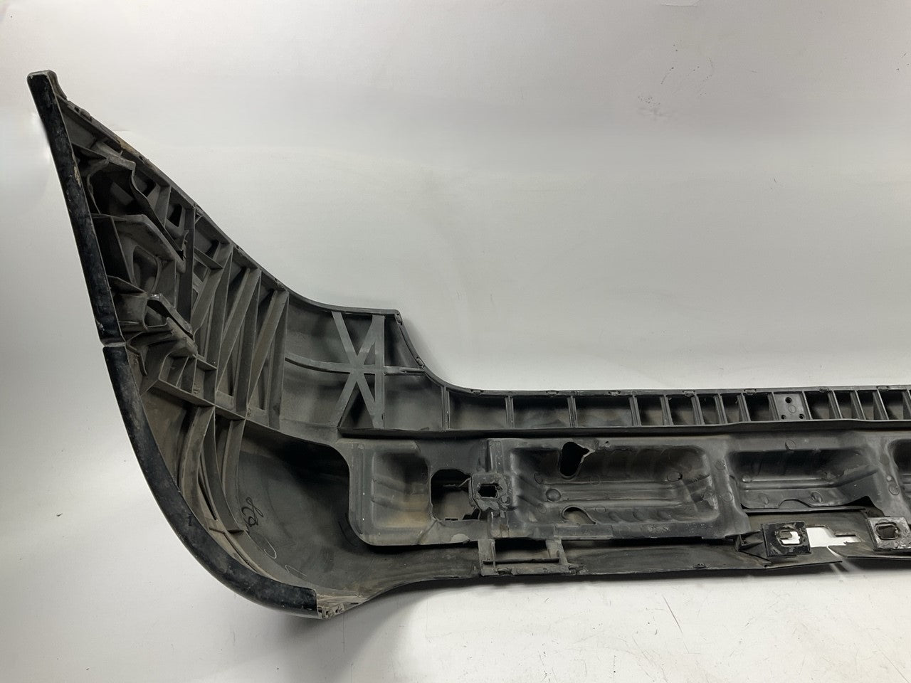 USED OUT OF BOX - Rear Bumper Cover For 1998-2001 Mercedes ML430 ML320 W160