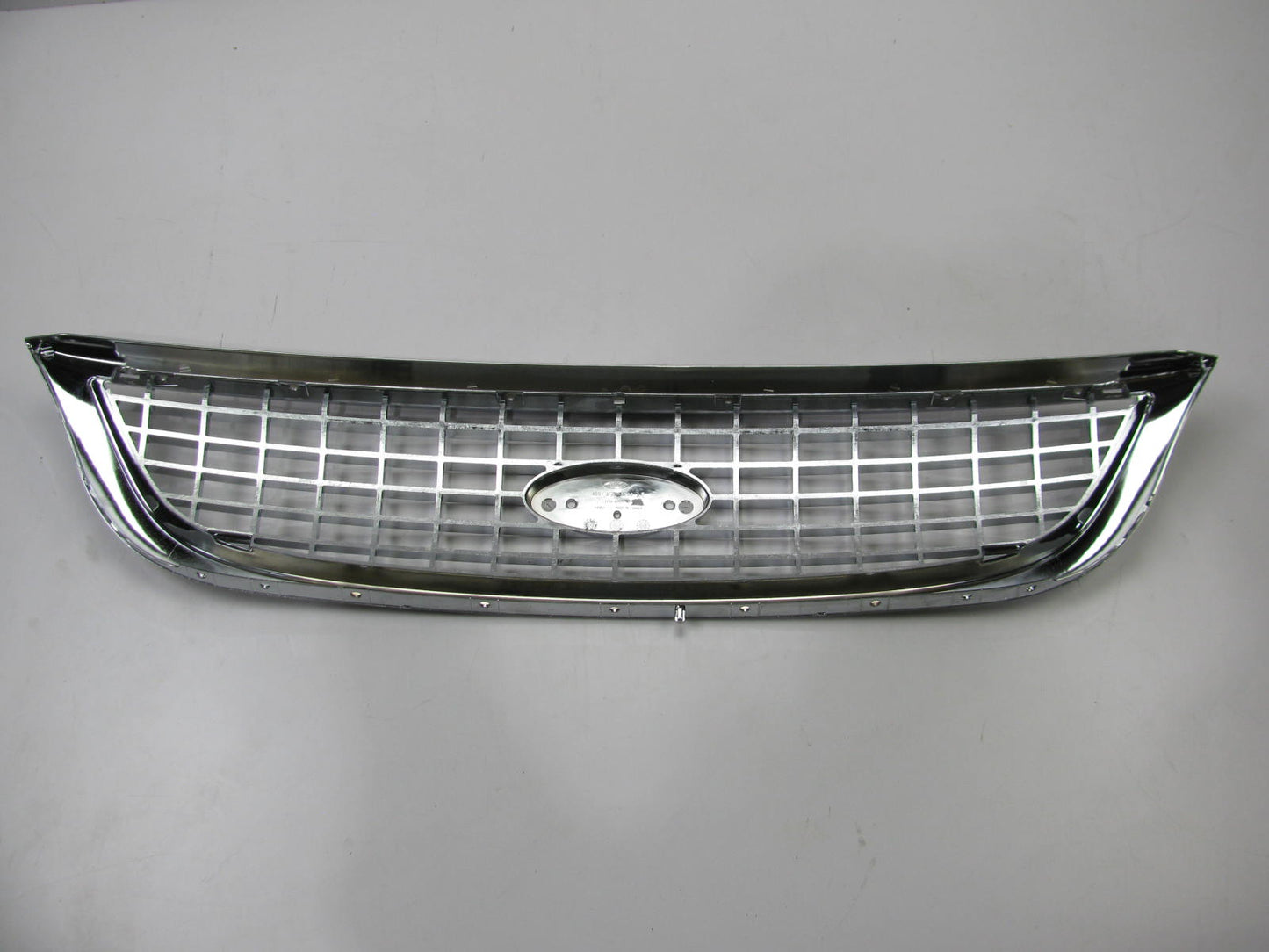 NEW - OUT OF BOX 1F22-8200-A Front Grille For 2001-2003 Ford Windstar