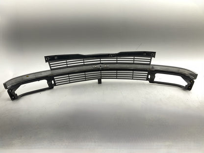 HAS SCRATCHES Front Grille 1995-2005 Chevy Astro Van OEM GM # 25112737