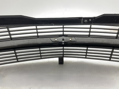 HAS SCRATCHES Front Grille 1995-2005 Chevy Astro Van OEM GM # 25112737