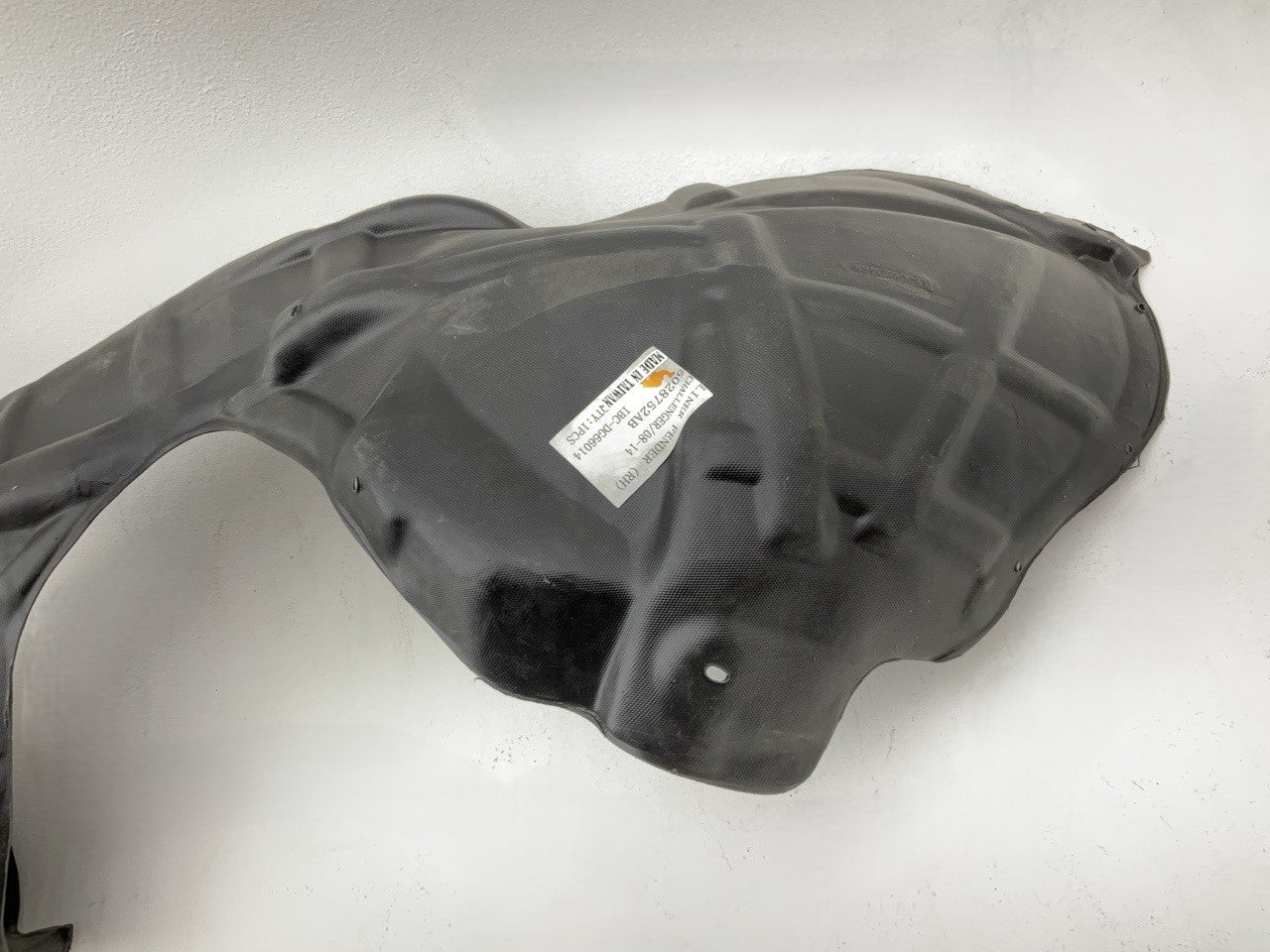 AFTERMARKET Front Right Splash Shield Fender Liner For 2008-14 Dodge Challenger