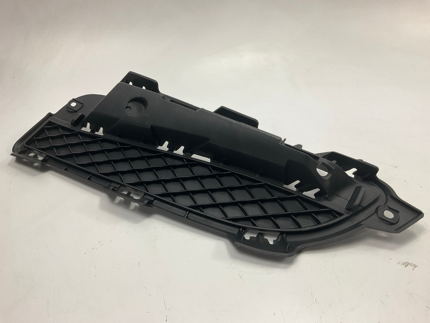 AFTERMARKET - Front Left Bumper Lower Grille Cover For 2012-2015 Jaguar XF