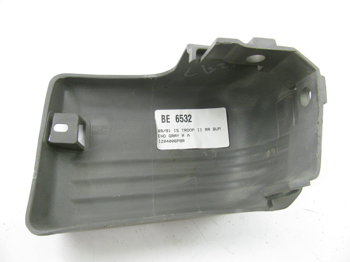 Rear Bumper Right Primed Plastic Corner End Cap For 1989-1991 Isuzu Trooper
