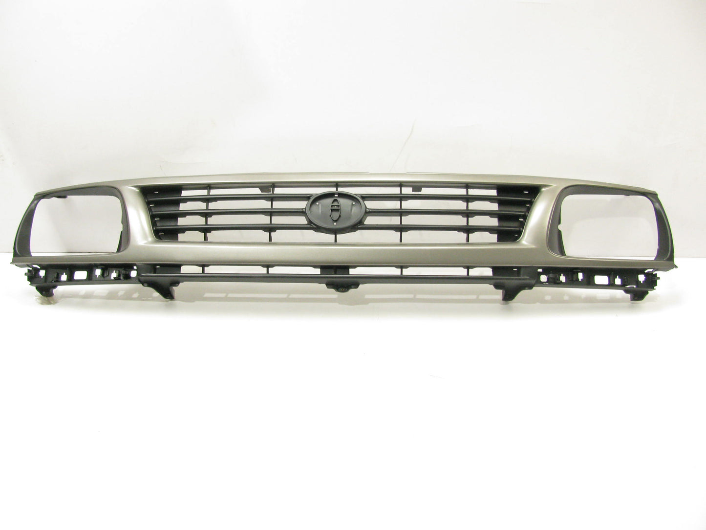 Grille Gray Shell W/ Black Insert Plastic For 95-97 Toyota Tacoma 2WD