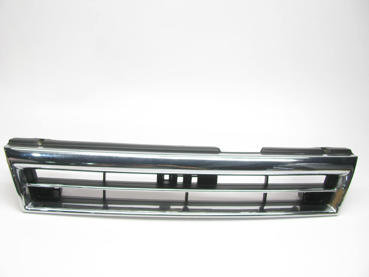 NEW AFTERMARKET Front End Grille (Chrome) For 1990-1992 Nissan Stanza