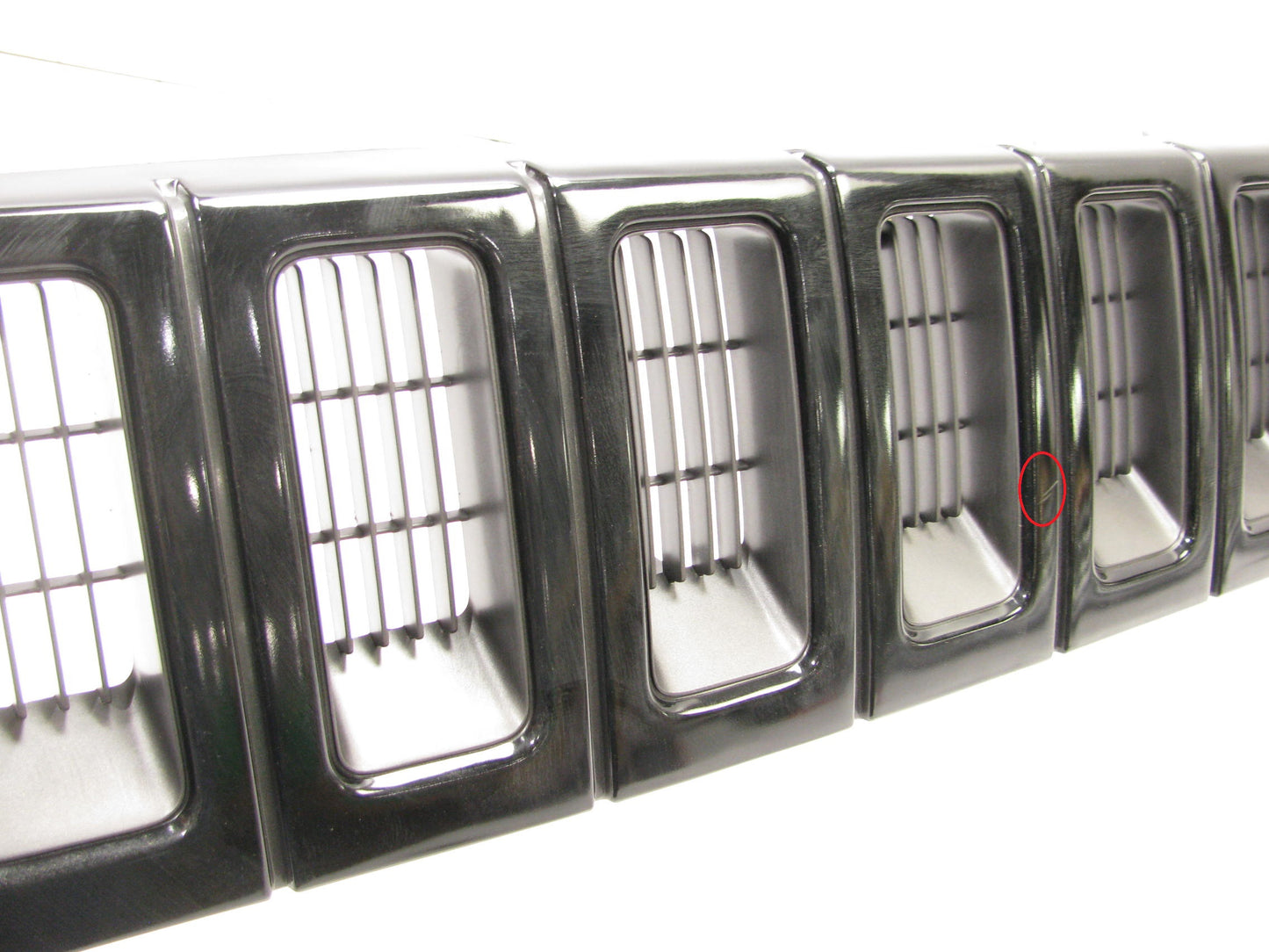 NEW AFTERMARKET Front End Grille For 1993-1995 Jeep Grand Cherokee