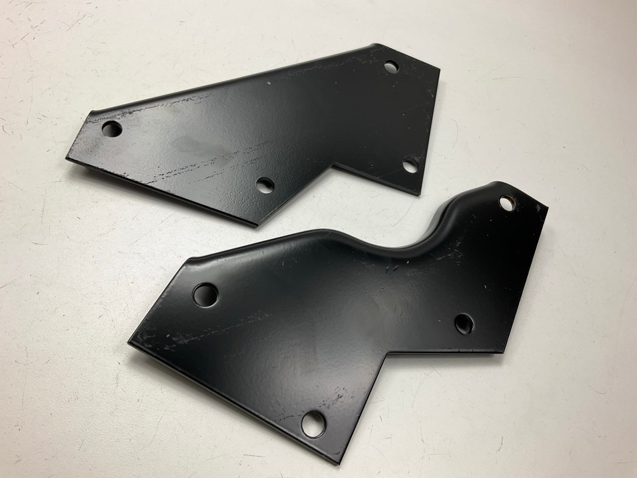 FEY 94180 Rear Quad Tube Bumper Bracket Mounting Kit 1983-1990 Chevy S10 GMC S15