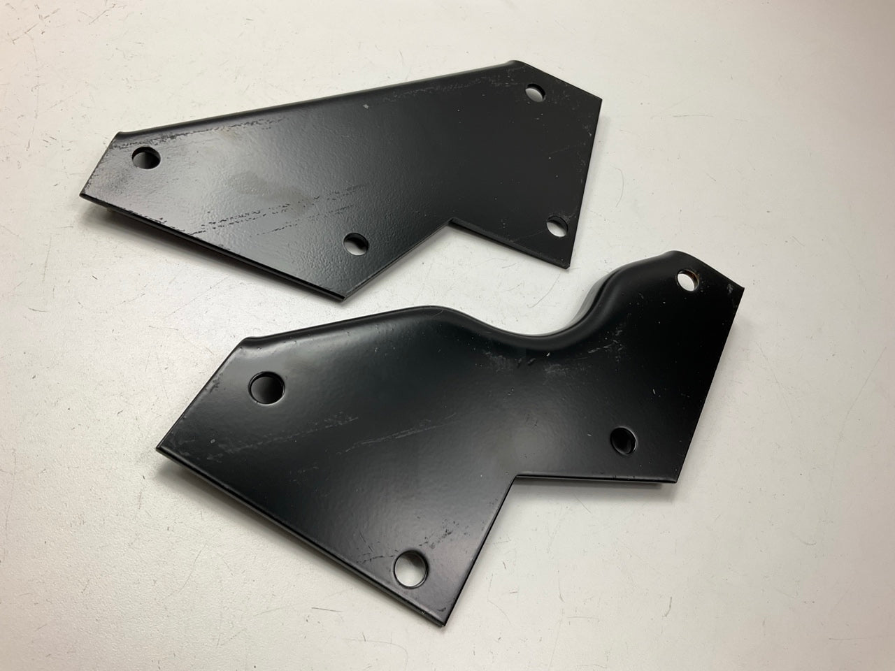 FEY 94180 Rear Quad Tube Bumper Bracket Mounting Kit 1983-1990 Chevy S10 GMC S15