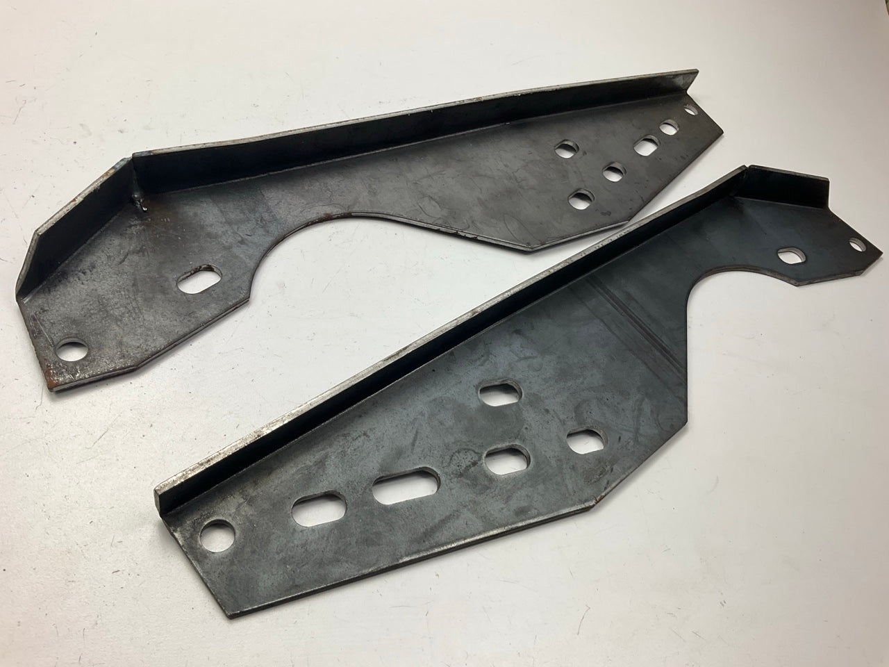 FEY 94400 Rear Bumper Bracket Mount Mounting Kit For 1980-1988 Toyota Pickup