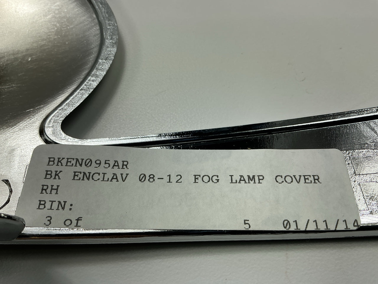 BKEN095AR Right Fog Light Trim Bezel Cover - 2008-2010 Buick Enclave