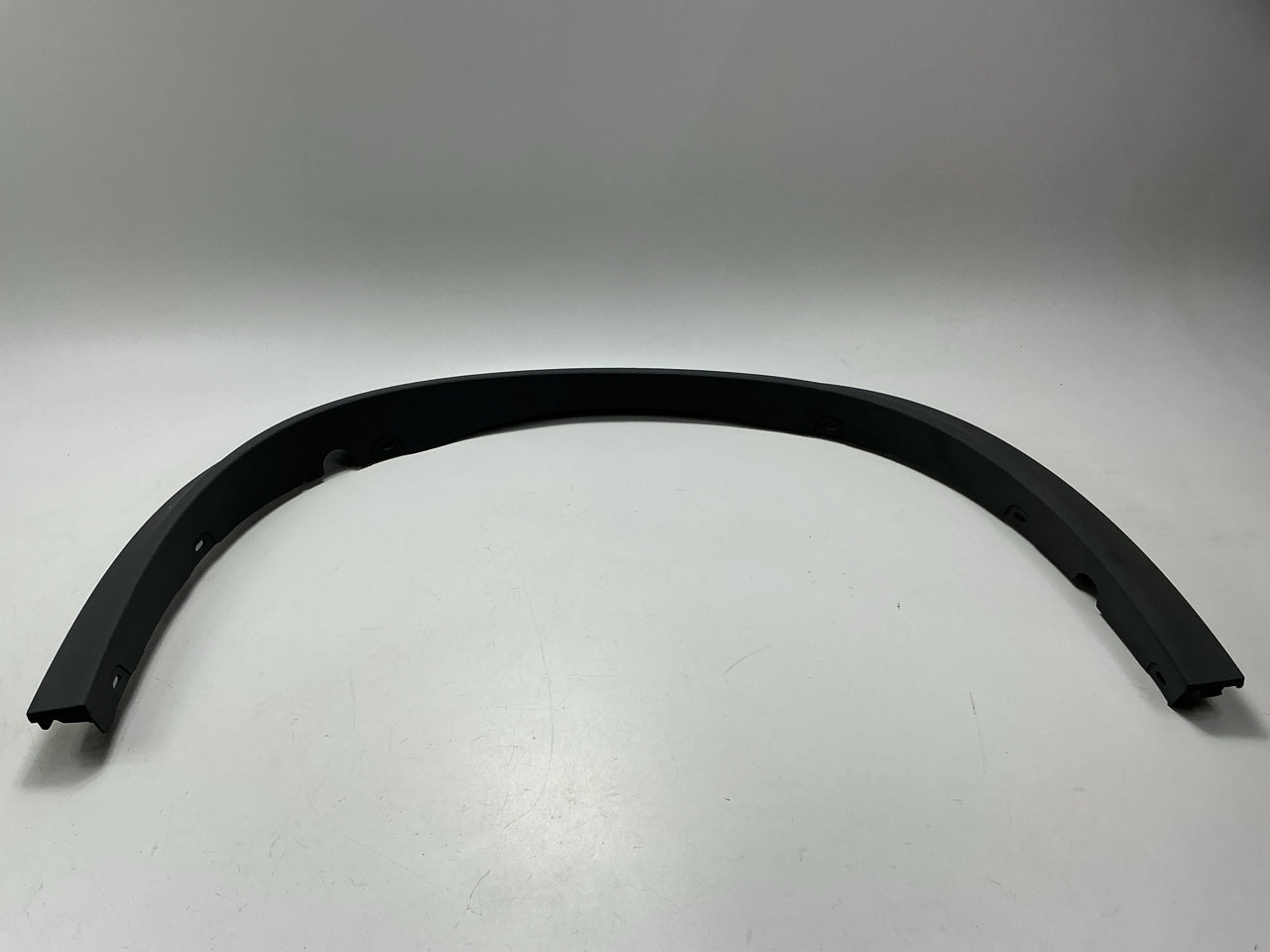 SCRATCHED Rear Right Passenger Side Wheel Arch Trim For 14-16 BMW X5 AFTERMARKET