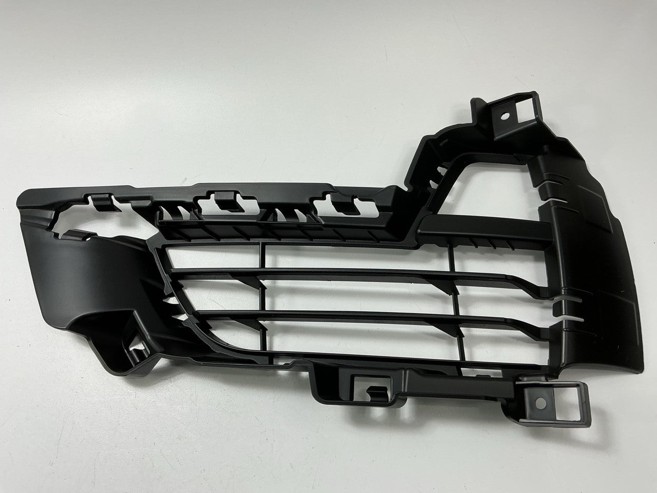 BM1038150 Front Left Fog Light Lamp Cover For 2014-2018 BMW X5 - AFTERMARKET