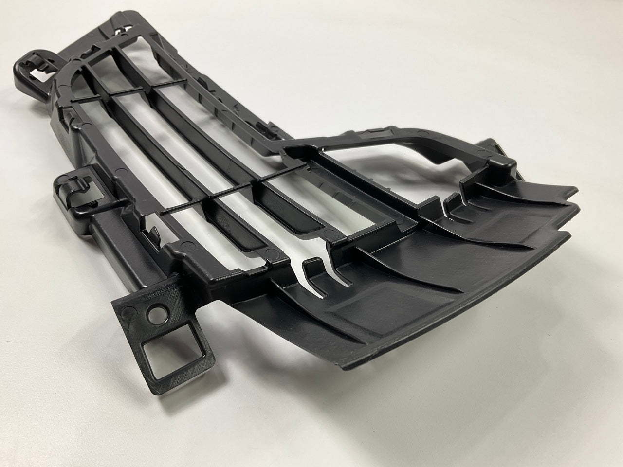 NEW AFTERMARKET Front Right Bumper Cover Grille For 2014-2018 BMW X5