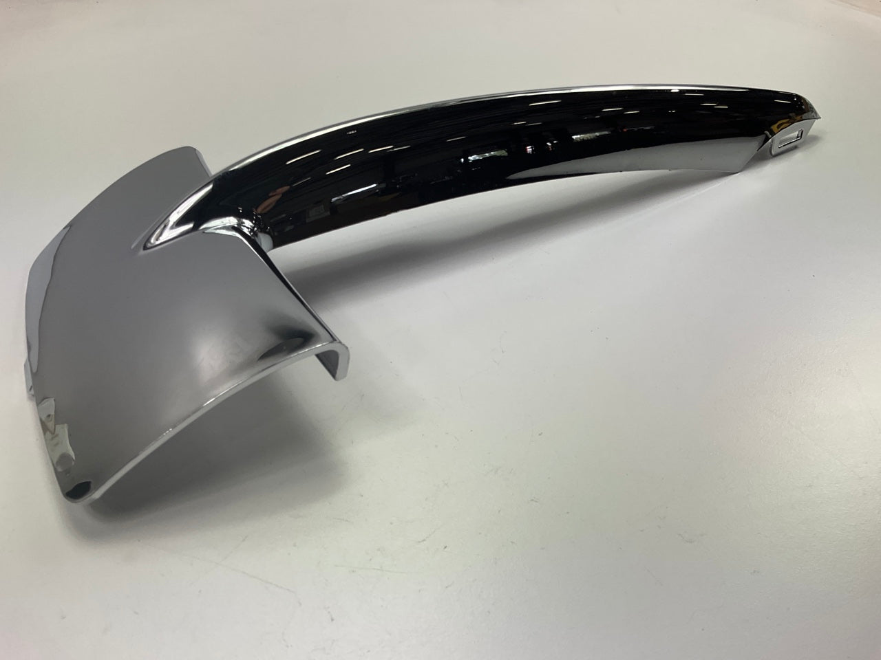 NEW AFTERMARKET Front Bumper Insert Right Side Trim 2014-2018 BMW X5 BM1039153