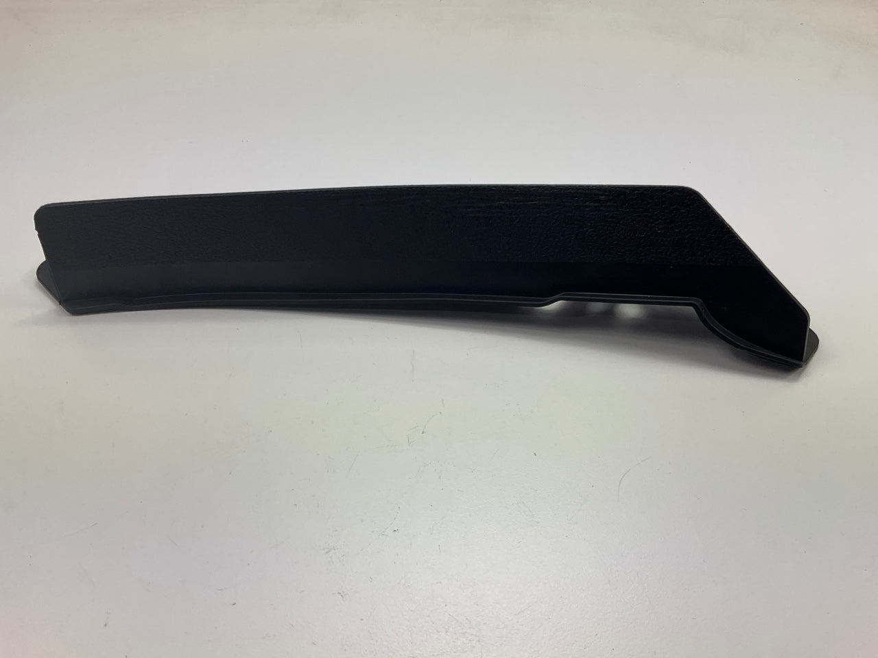 NEW AFTERMARKET Right Outer Fog Light Hole Cover Bumper Insert BM1039159