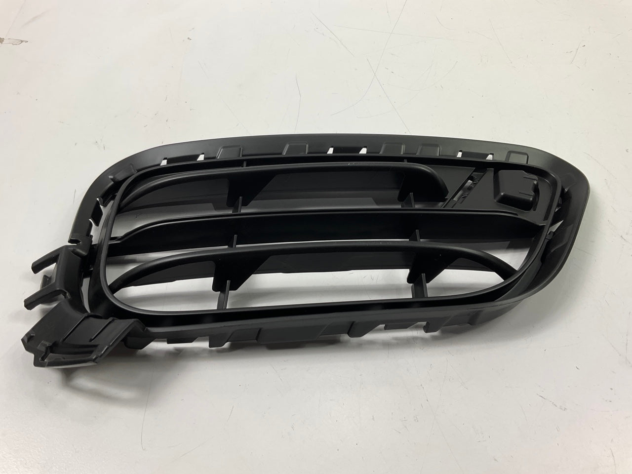 AFTERMARKET - Front Right Outer Bumper Grille For 15-17 BMW X3