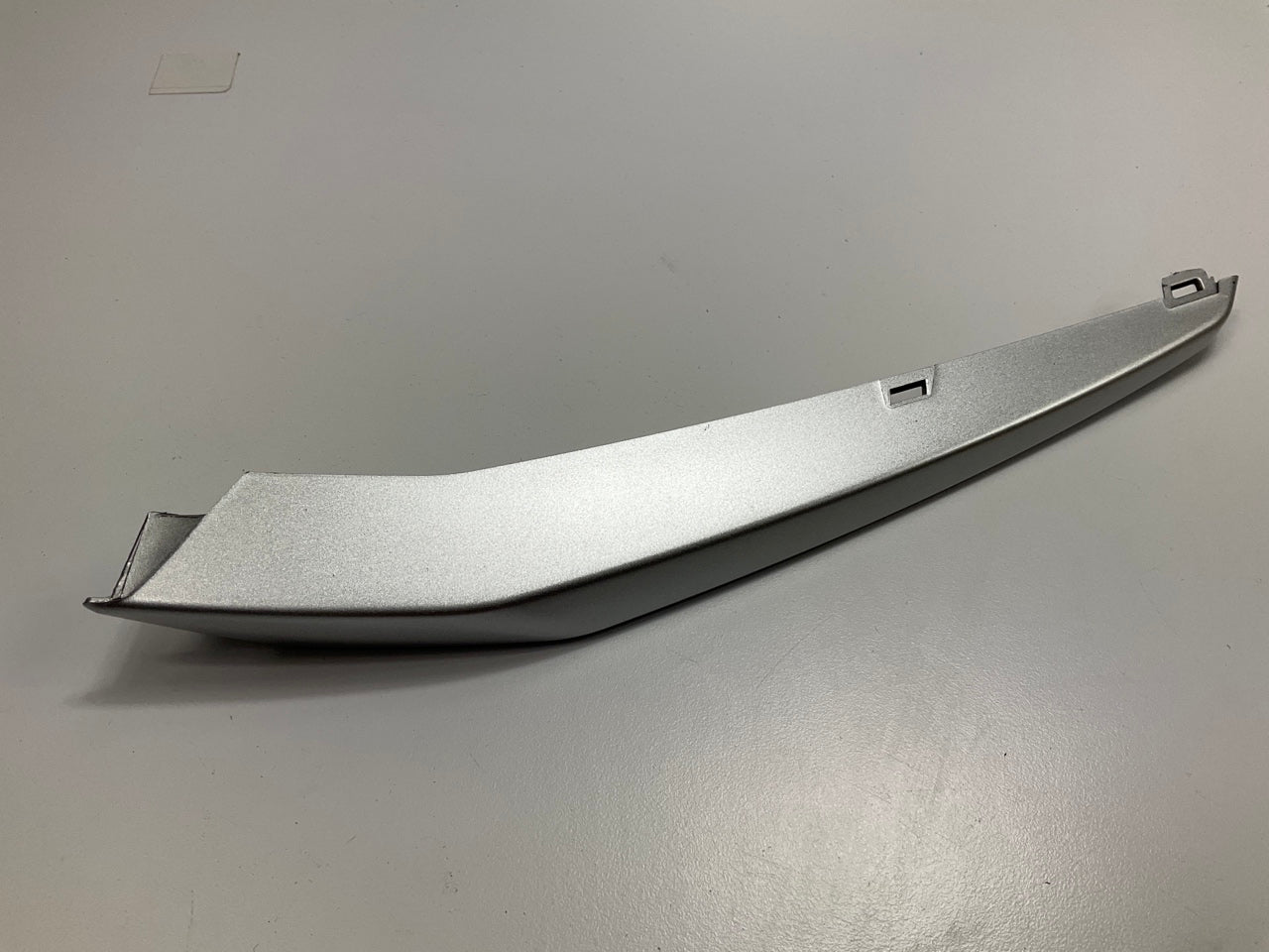 NEW AFTERMARKET - Front Right Bumper Trim  BMW 320i 328d 328i