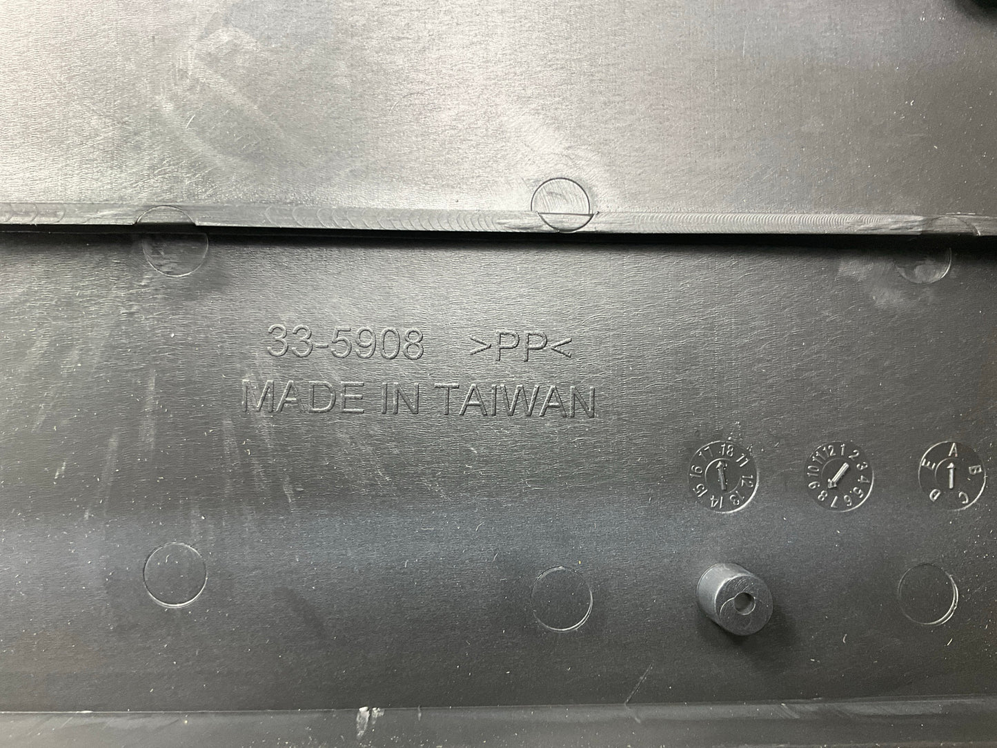 NEW AFTERMARKET - Front License Plate Bracket 2004-10 BMW 525 530 545 550