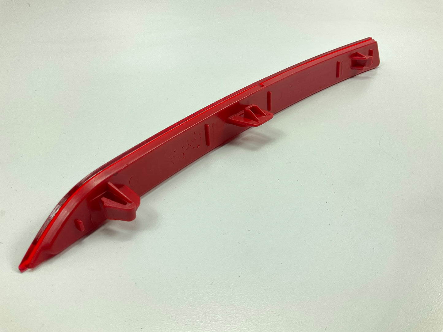 NEW - AFTERMARKET BM1184103 Rear Left Bumper Reflector