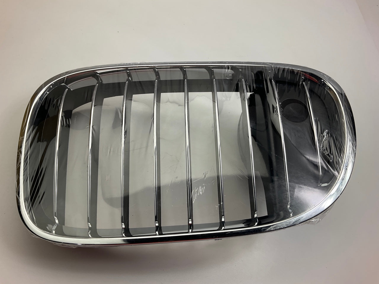 NEW - AFTERMARKET BM1200254 Front Left Driver Side Grille