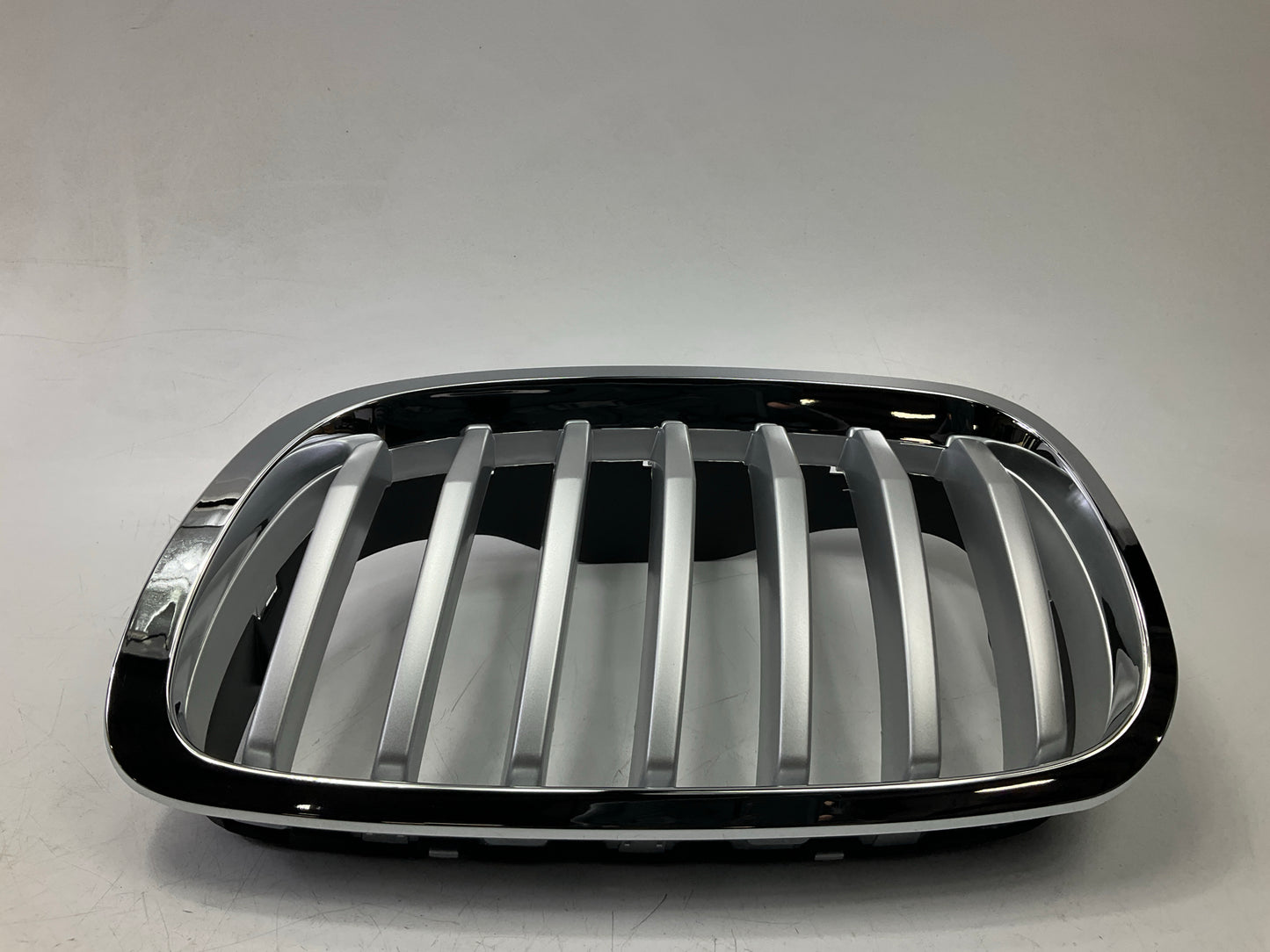 NEW - AFTERMARKET Front Upper Left Driver Side Grille For 2013-2014 BMW X6 E71