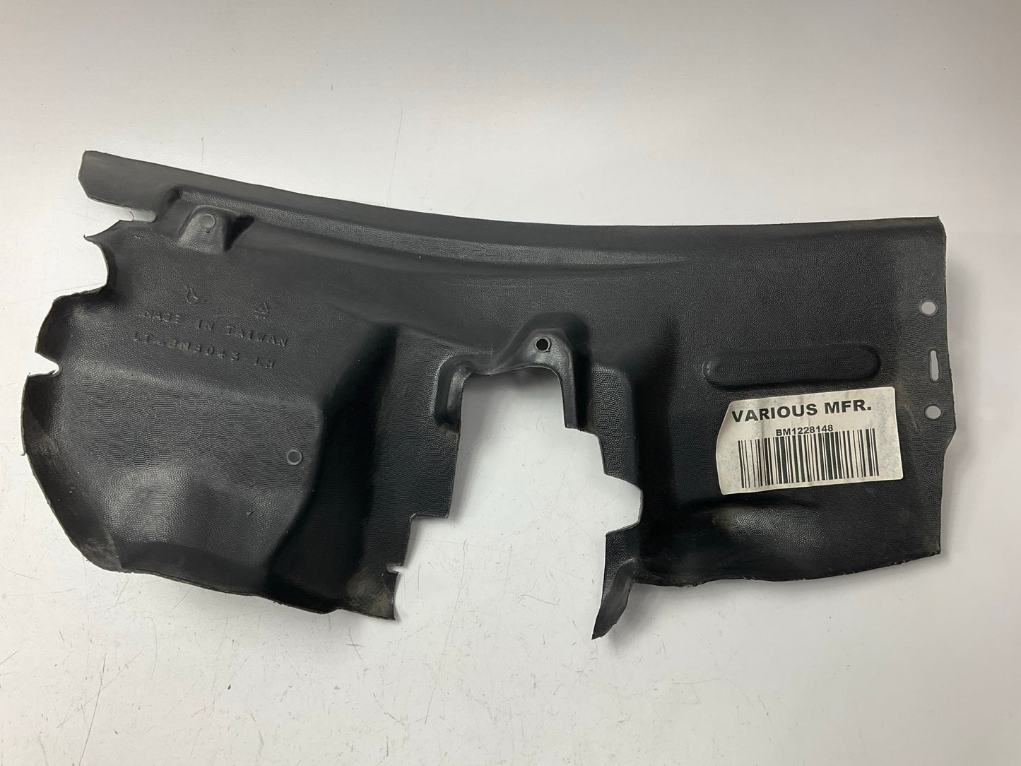 BM1228148 Radiator Support Side Panel Front Left For 2009-2016 BMW Z4 E89