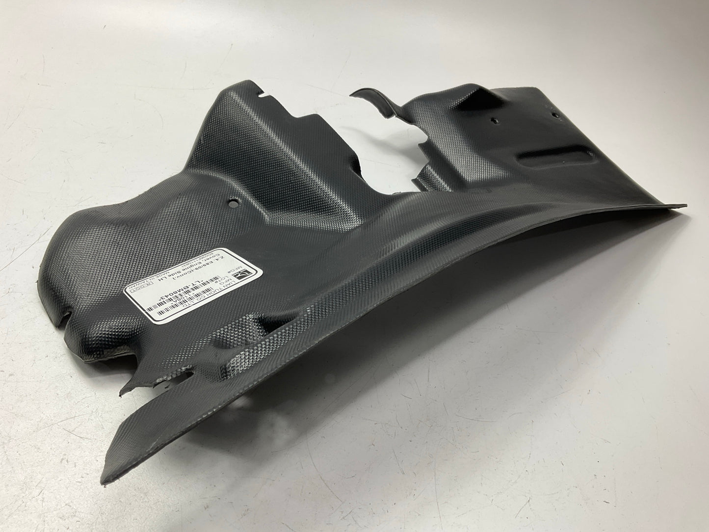 BM1228148 Radiator Support Side Panel Front Left For 2009-2016 BMW Z4 E89