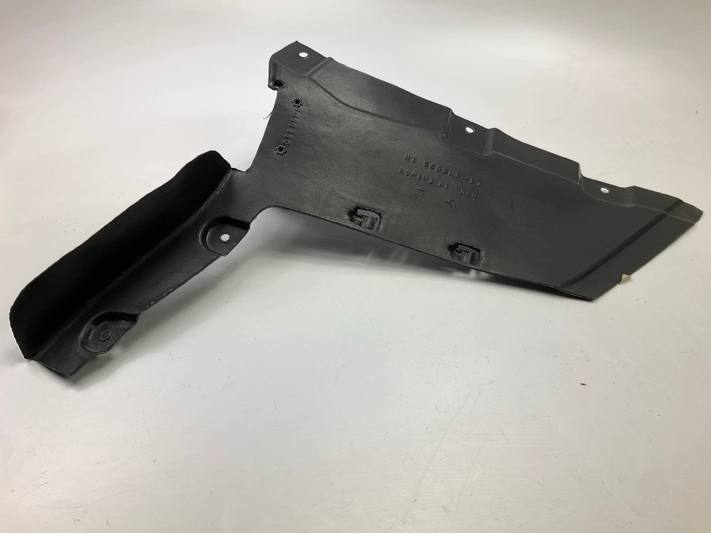 NEW AFTERMARKET - Front Left Fender Liner BM1248119