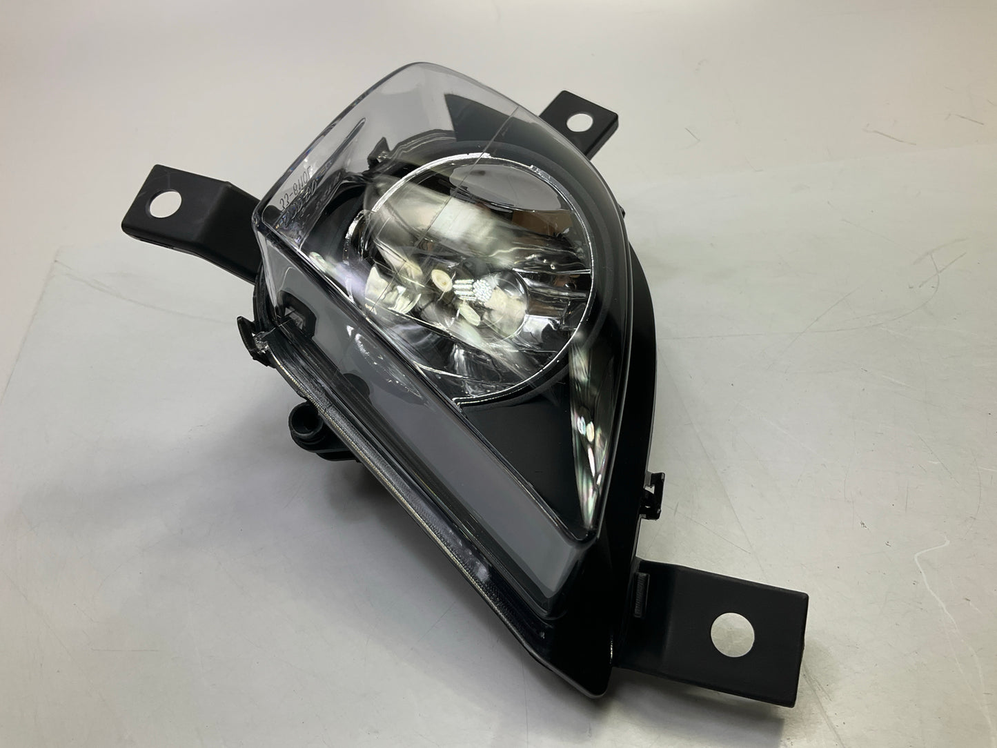 NEW BM2592137 Aftermarket Left Fog Light Lamp - 2009-2011 BMW E90 Sedan
