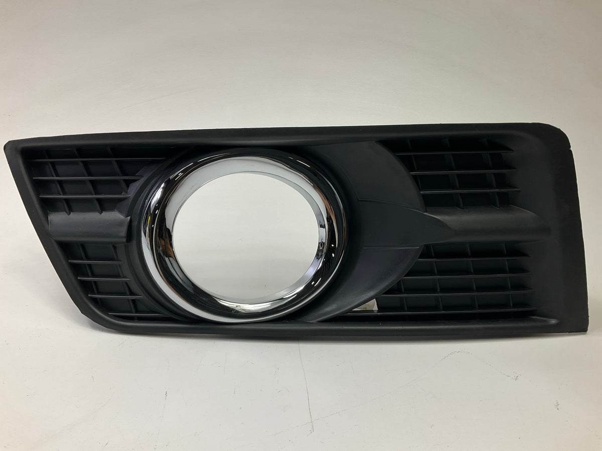 NEW AFTERMARKET Right Passenger Fog Light Lamp Bezel For 2010-2016 Cadillac SRX