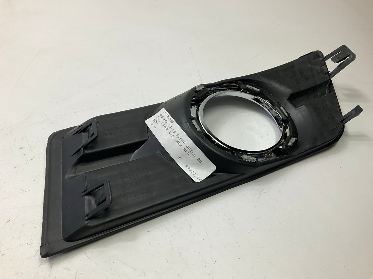 NEW AFTERMARKET Right Passenger Fog Light Lamp Bezel For 2010-2016 Cadillac SRX