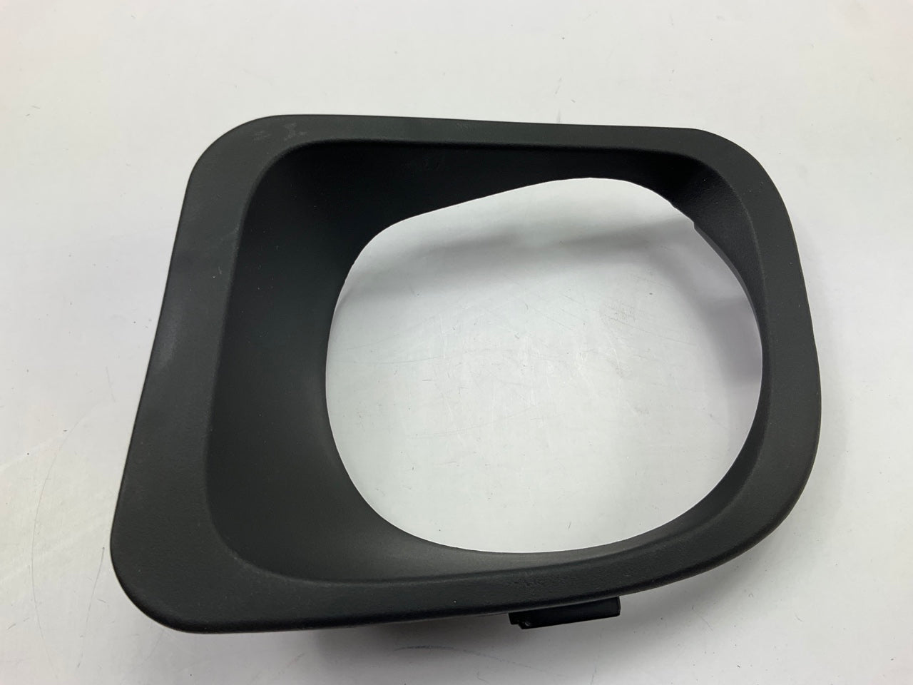 NEW AFTERMARKET CH1038115 Left Drivers Side Fog Light Trim Bezel, Paint To Match