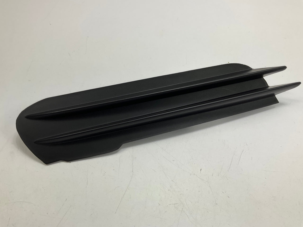 AFTERMARKET - Front Left Fog Light Cover For 2011-2013 Chrysler Town & Country