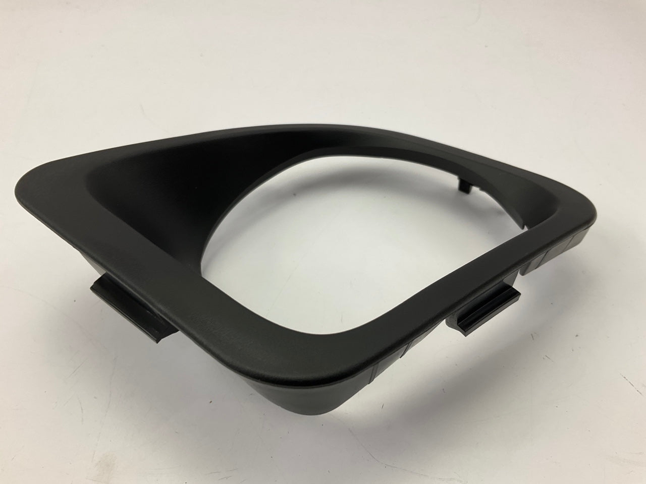 NEW AFTERMARKET Right Passenger Fog Light Trim Bezel For 2006-2010 PT Cruiser