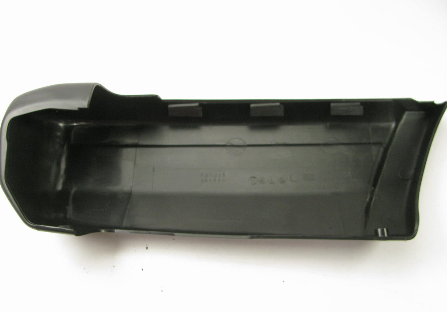 CH1104139 Replacement Rear Driver Side Bumper End For 1997-2001 Jeep Cherokee