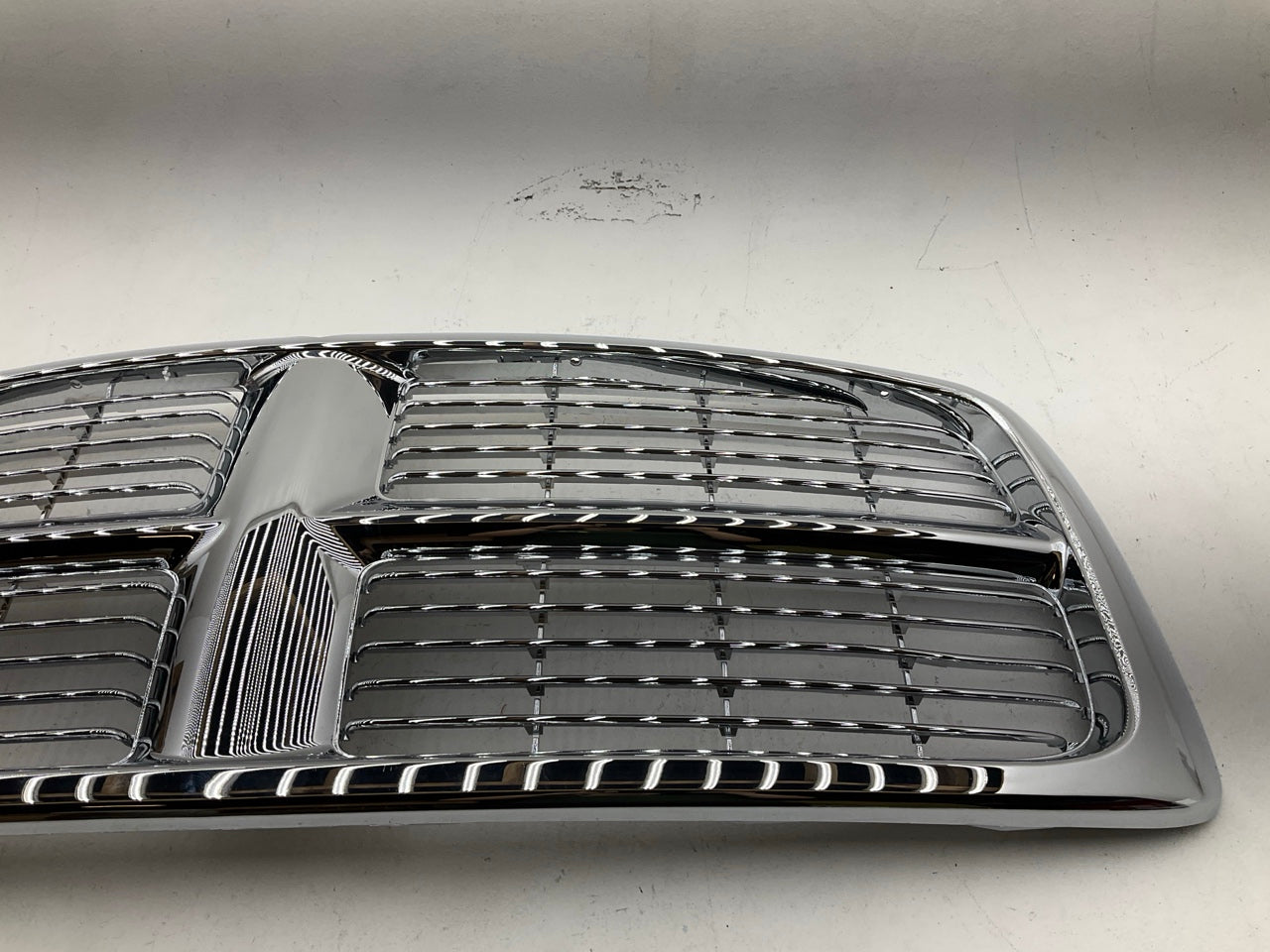 New Front Grille Grill Chrome For 2002-2005 Dodge Ram 1500 2500 3500 CH1200261