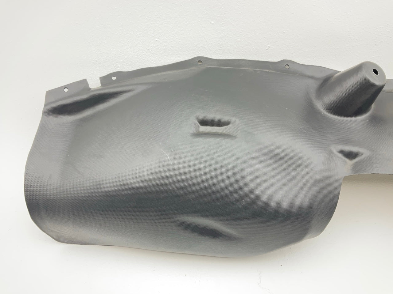 CH1250129 Front Left Fender Splash Shield For 2006-2009 Jeep Commander