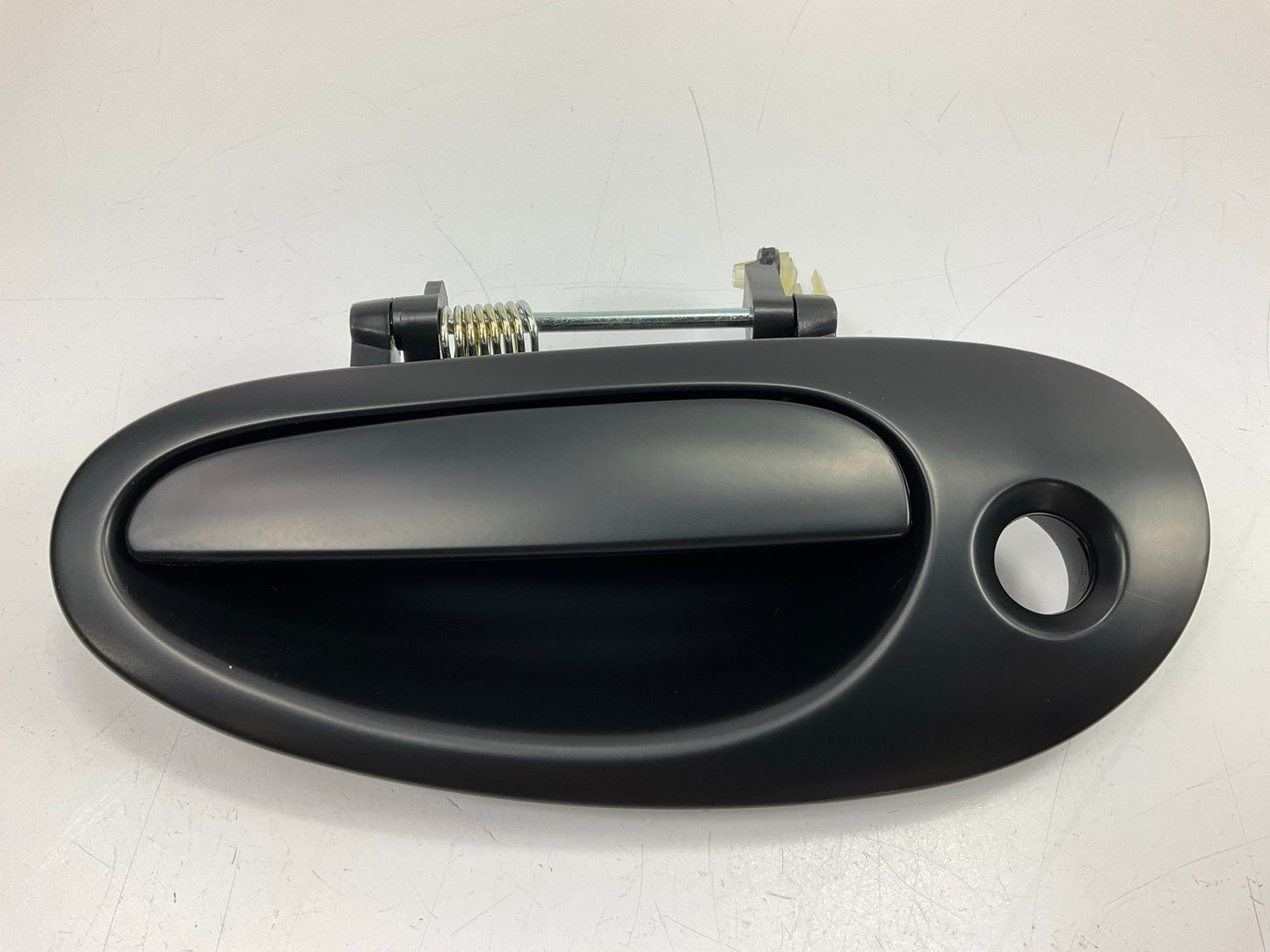 CH1310137 Front Left Driver Side Exterior Door Handle - AFTERMARKET
