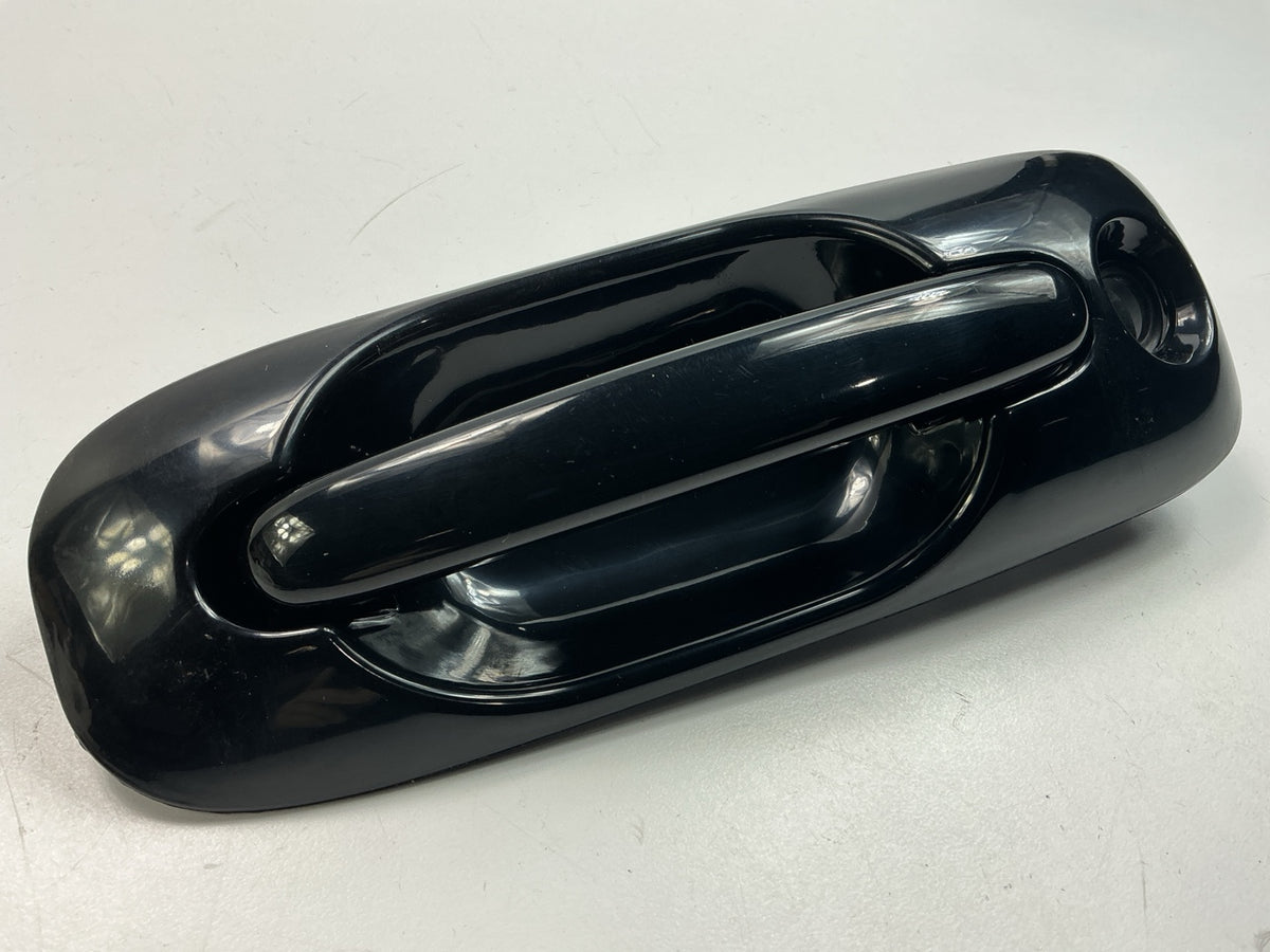 NEW AFTERMARKET Front Left Outer Door Handle W/ Key Hole