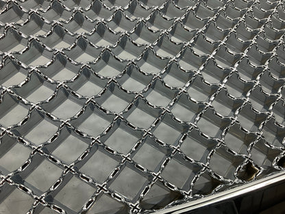 AFTERMARKET -  CHROME Grille Bentley Style For 2005-10 Chrysler 300 CR3C070AA