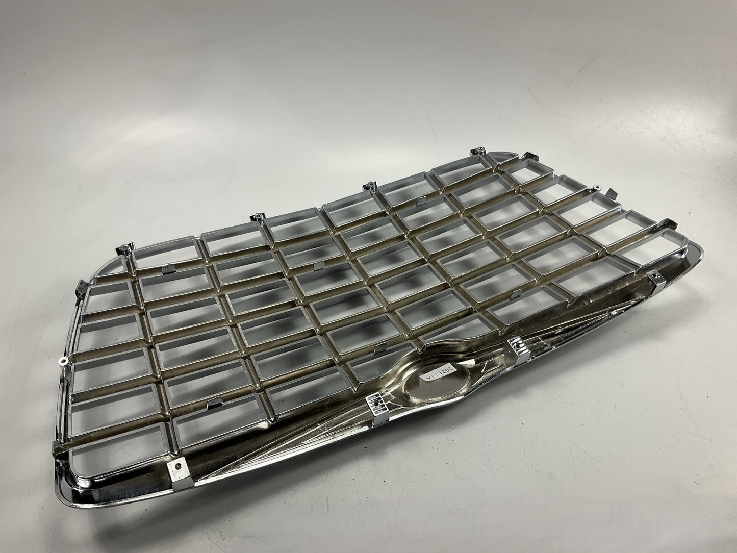 AFTERMARKET - Front CHROME Grille For 2005-2010 Chrysler 300 - CH1200276