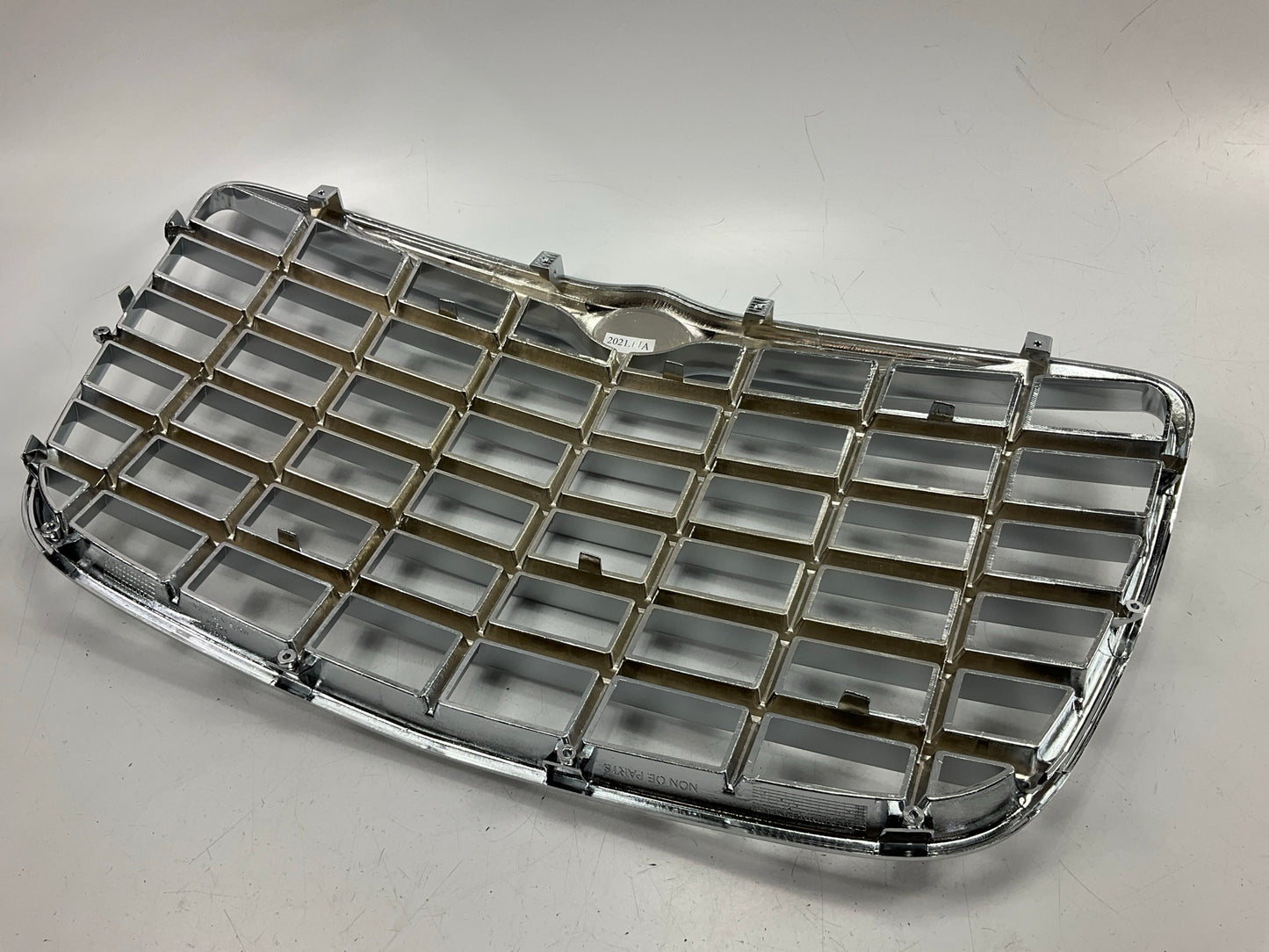 AFTERMARKET - Front CHROME Grille For 2005-2010 Chrysler 300 - CH1200276