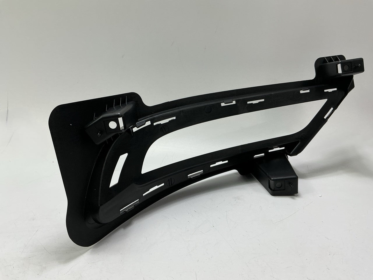NEW AFTERMARKET Front Left Driver Side Fog Lamp Light Bezel CH1038172