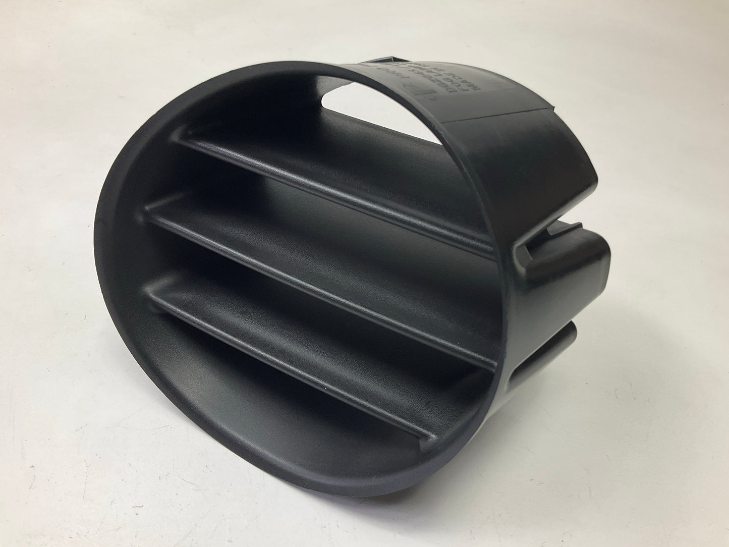 NEW AFTERMARKET Front Right Fog Light Lamp Cover For 2002-2004 Jeep Liberty