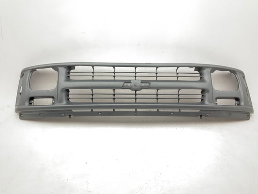 NEW CV07096GA Grille 1996-2002 Chevy Express 1500 2500 3500 Van, Gray Plastic