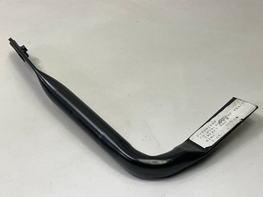 AFTERMARKET 2002-2006 Chevy Avalanche Front Right Bumper Reinforcement Bracket