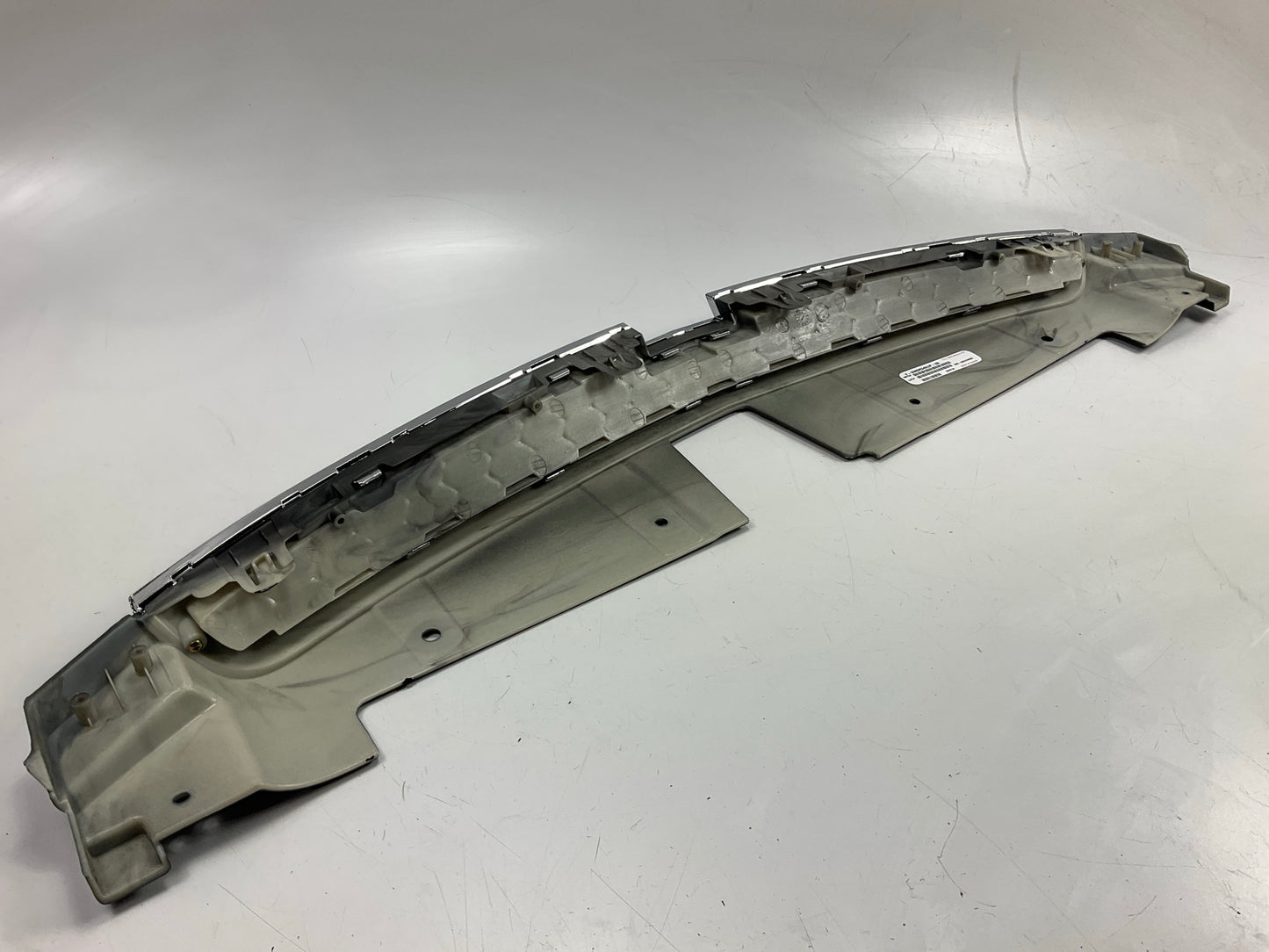 NEW - AFTERMARKET CVCR070GA Upper Grille For 2011-2014 Chevrolet Cruze