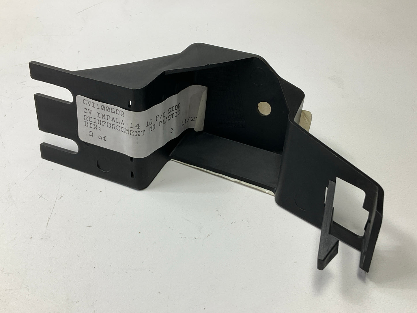 AFTERMARKET Front Right Bumper Cover Bracket 2014-20 Chevy Impala - GM1027100
