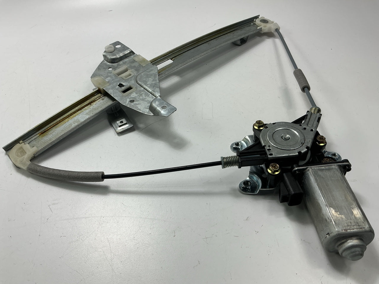 CVI1084AR Front Right Window Regulator & Motor 00-05 Chevy Impala - AFTERMARKET