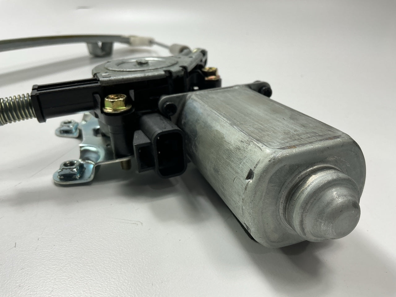 CVI1084AR Front Right Window Regulator & Motor 00-05 Chevy Impala - AFTERMARKET